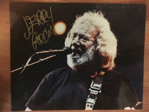 Win this signed 10x8 Jerry Garcia photo